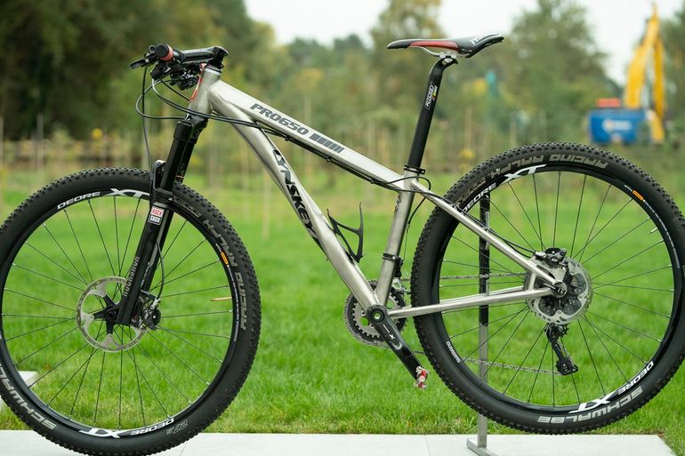 Used Lynskey Pro650 2019 Mountainbike, Light Gray — image 10 of 15