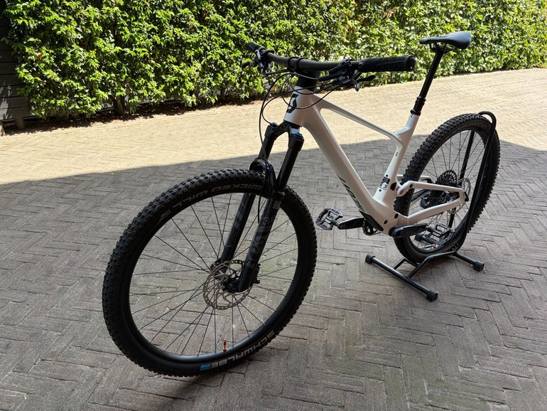 Used Scott Spark 920 2022 2022 Mountainbike, White, 29 — image 2 of 10