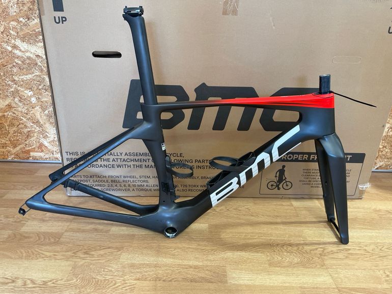Brugt BMC Teammachine R 01 ONE 2026 Frameset 2026 Road & Gravel — billede 2 af 6