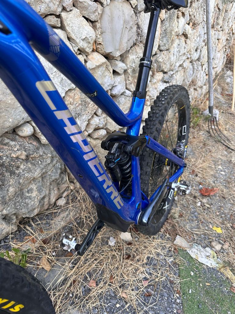 Brugt Lapierre Spicy CF Team 2023 2023 Mountainbike — billede 5 af 9