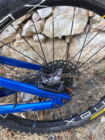 Lapierre Spicy CF Team 2023 2023 Mountainbike usato, Blu — immagine 8 di 9