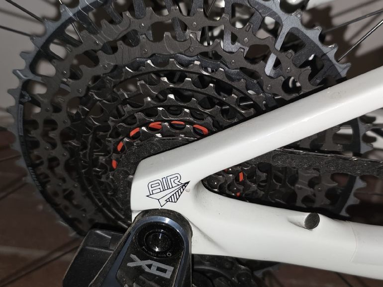 Brugt Lee cougan crossfire 428 Custom SRAM Red eTap AXS 2025 Mountainbike — billede 5 af 17