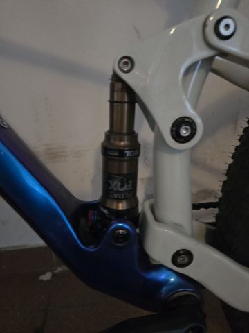Brugt Lee cougan crossfire 428 Custom SRAM Red eTap AXS 2025 Mountainbike — billede 14 af 17