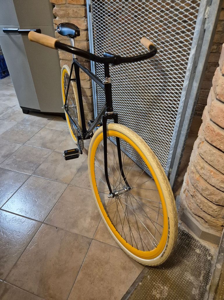 Used Fav F1 2019 Road & Gravel, Black — image 10 of 10