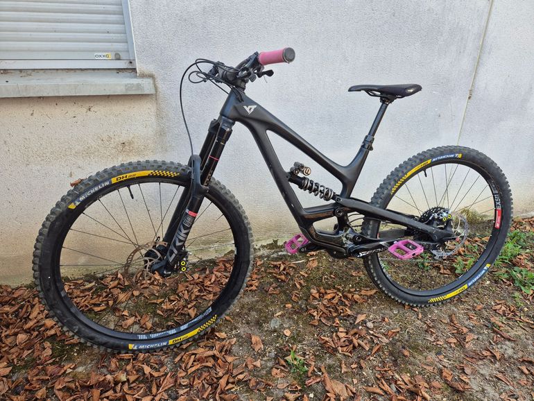 Tweedehands YT Custom SRAM GX Eagle 2021 Mountainbike — afbeelding 2 van 10
