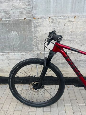 Used Trek Procaliber 9.7 2020 2020 Mountainbike, Red, 27.5, 29 — image 4 of 7