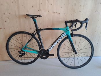 Bianchi Oltre Shimano 105 2023 Road & Gravel d'occasion