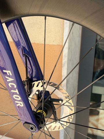 Brugt Factor Ostro Shimano Ultegra Di2 2024 Road & Gravel — billede 4 af 13