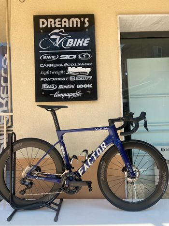 Używany Factor Ostro Shimano Ultegra Di2 2024 Road & Gravel