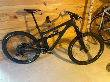 Used Yeti SB150 C2 2023 2023 Mountainbike, Black — image 2 of 8