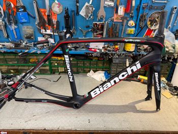 Used Bianchi Infinito CV Disc Q.R. NOS. NUOVO. Frameset 2016 Road & Gravel