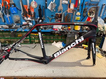 Used Bianchi Infinito CV Disc Q.R. NOS. NUOVO. Frameset 2016 Road & Gravel