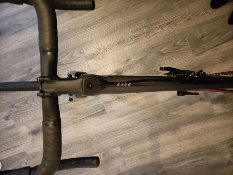 Brugt Giant Defy Advanced Pro 2 2024 2024 Road & Gravel — billede 4 af 6