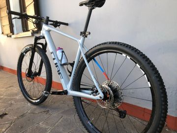 CUBE Elite Shimano Deore XT 2023 Mountainbike d'occasion — image 2 sur 6
