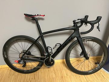 Używany TREK Domane SL500 Carbon SRAM Force Etap 2023 2023 Road & Gravel