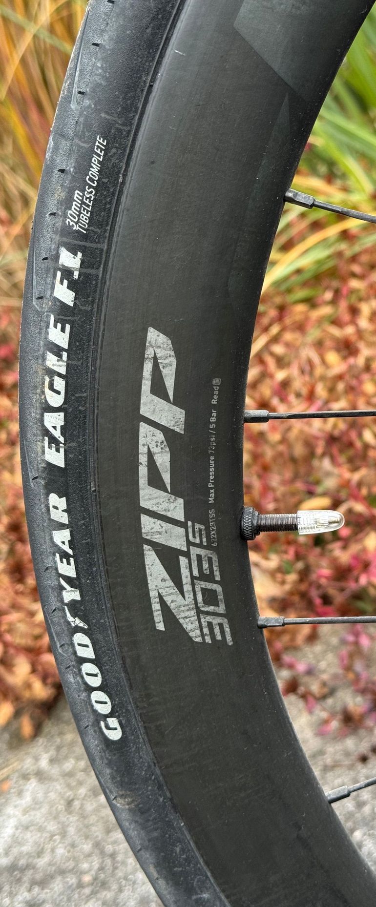 Used TREK Domane SL500 Carbon SRAM Force Etap 2023 2023 Road & Gravel, Black — image 6 of 16