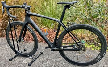 Used TREK Domane SL500 Carbon SRAM Force Etap 2023 2023 Road & Gravel, Black — image 3 of 16