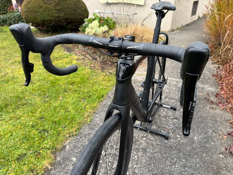 Used TREK Domane SL500 Carbon SRAM Force Etap 2023 2023 Road & Gravel, Black — image 14 of 16