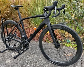 Used TREK Domane SL500 Carbon SRAM Force Etap 2023 2023 Road & Gravel, Black — image 2 of 16