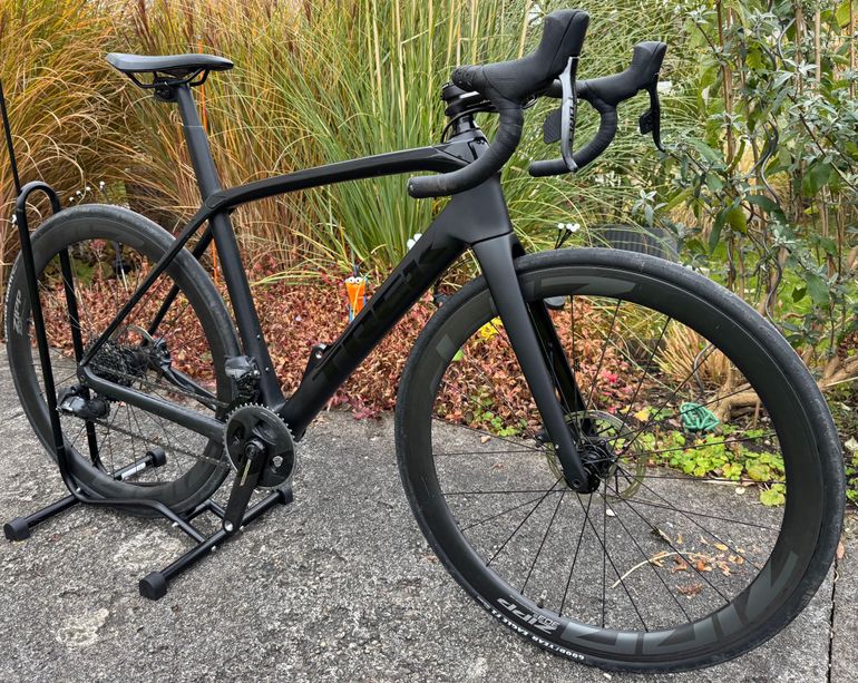 Used TREK Domane SL500 Carbon SRAM Force Etap 2023 2023 Road & Gravel, Black — image 2 of 16