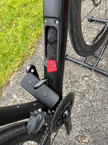 Used TREK Domane SL500 Carbon SRAM Force Etap 2023 2023 Road & Gravel, Black — image 11 of 16