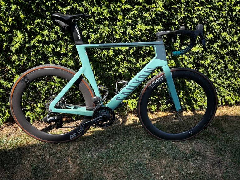 Brugt Canyon Aeroad CF SLX 7 Disc eTap 2022 2022 Road & Gravel — billede 5 af 14