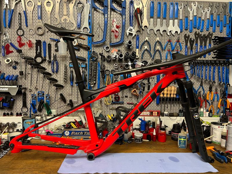 Brugt Trek Supercaliber 9.8 Gen 1 2023 Frameset 2023 MTB