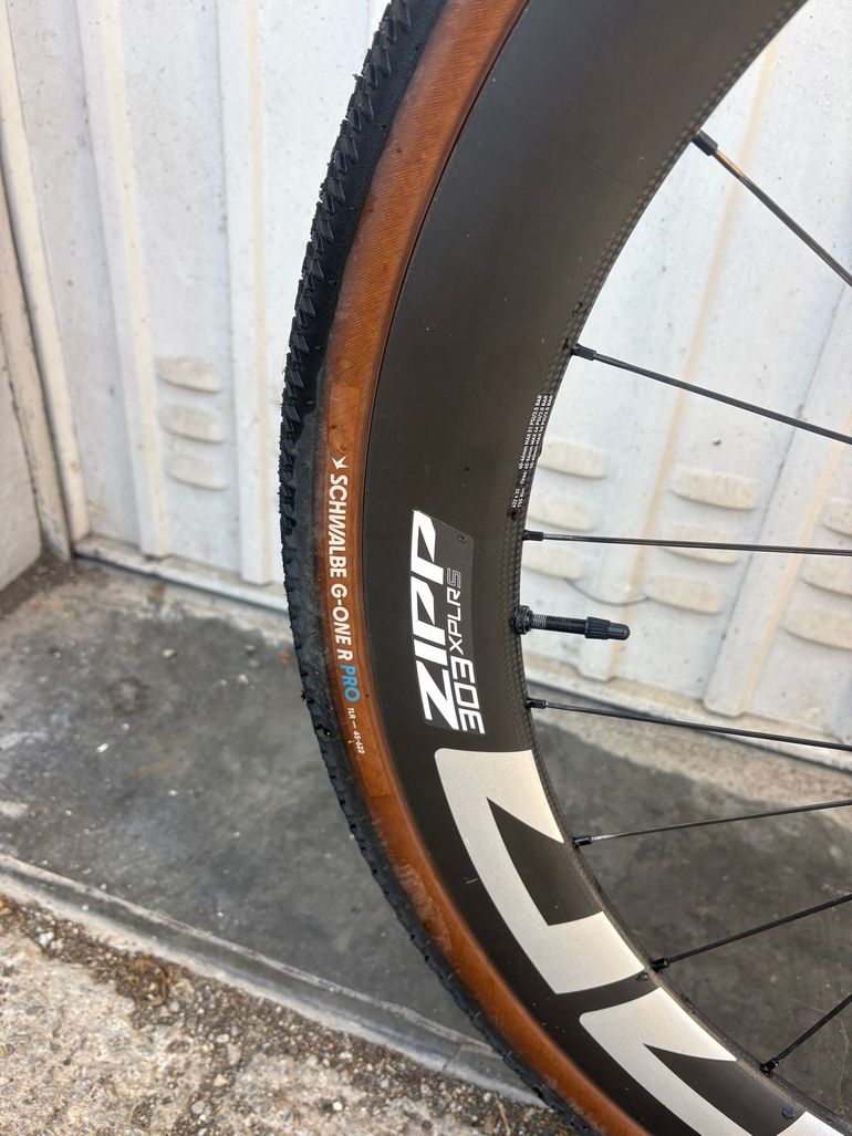 Used Lapierre Crosshill CF 8.0 2025 2025 Road & Gravel, White — image 11 of 13