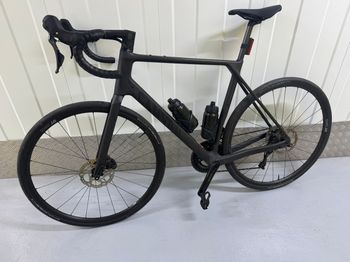 Gebrauchtes Canyon Endurace CF 7 2024 2024 Road & Gravel, Schwarz — Bild 2 von 9