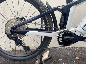 Tweedehands Trek Powerfly FS 7 2022 2022 Mountainbike — afbeelding 7 van 8
