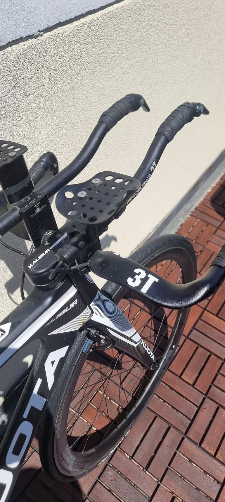 Used Kuota Kalibur 2017 Road & Gravel, Black — image 3 of 4