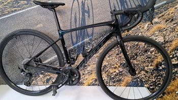 Używany Giant Defy Advanced 1 2022 2022 Road & Gravel