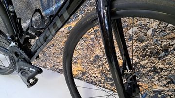 Tweedehands Giant Defy Advanced 1 2022 2022 Road & Gravel — afbeelding 6 van 11
