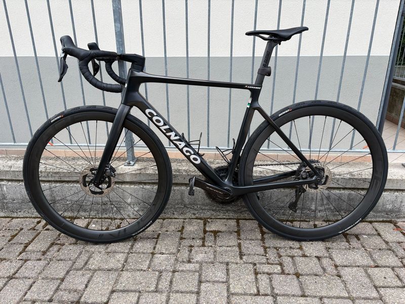 Colnago V4RS Frameset 2023 Road & Gravel usato