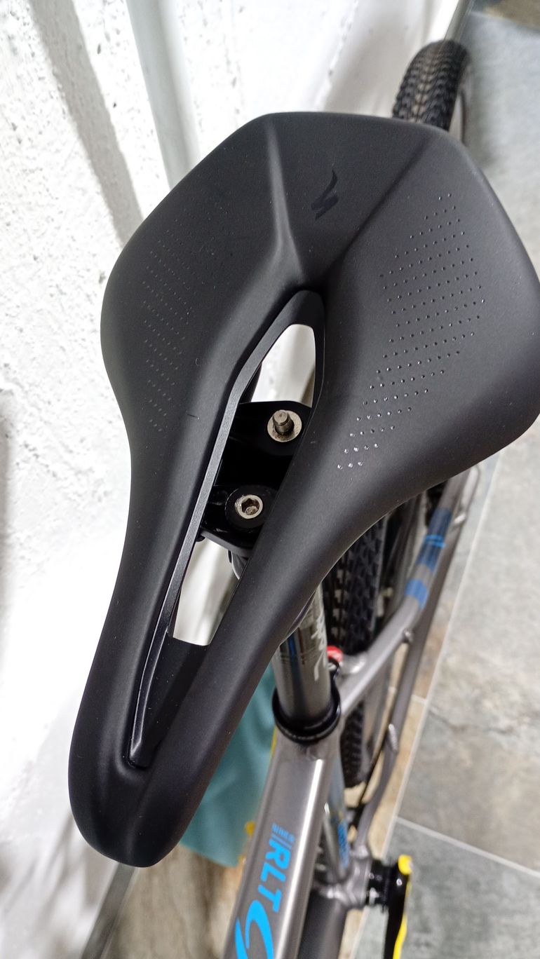 Niner rlt9 RLT9 2023 Road & Gravel de segunda mano, Gris claro — imagen 6 de 8
