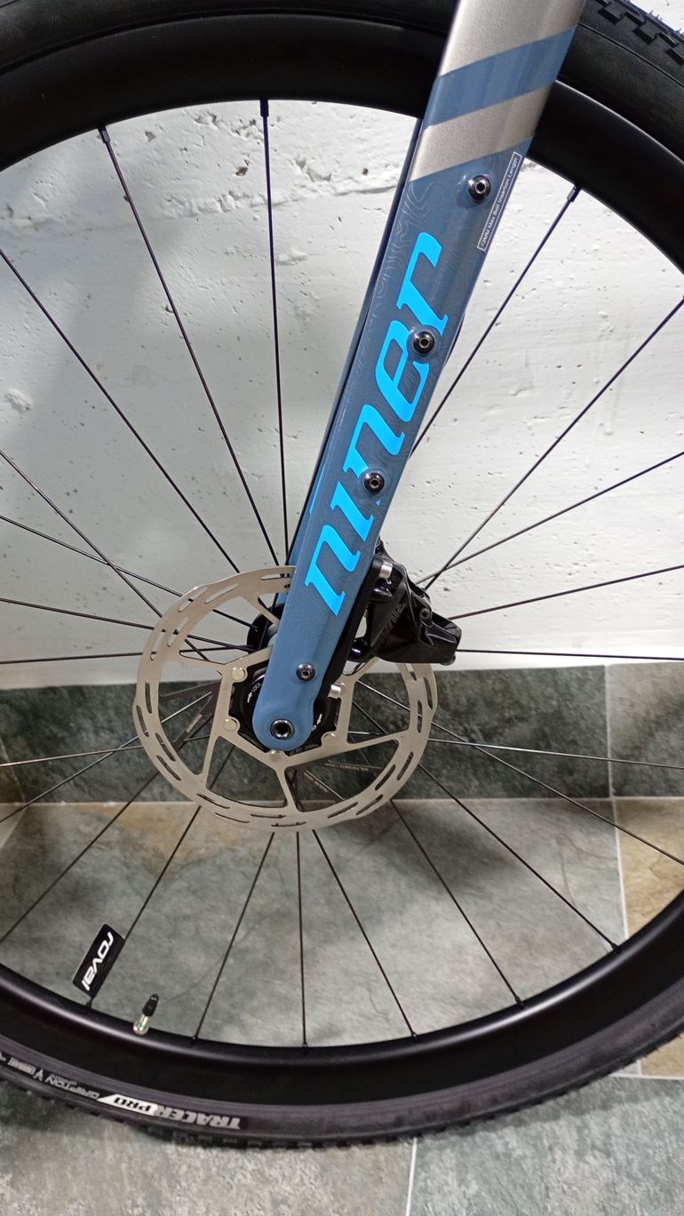 Niner rlt9 RLT9 2023 Road & Gravel de segunda mano, Gris claro — imagen 2 de 8