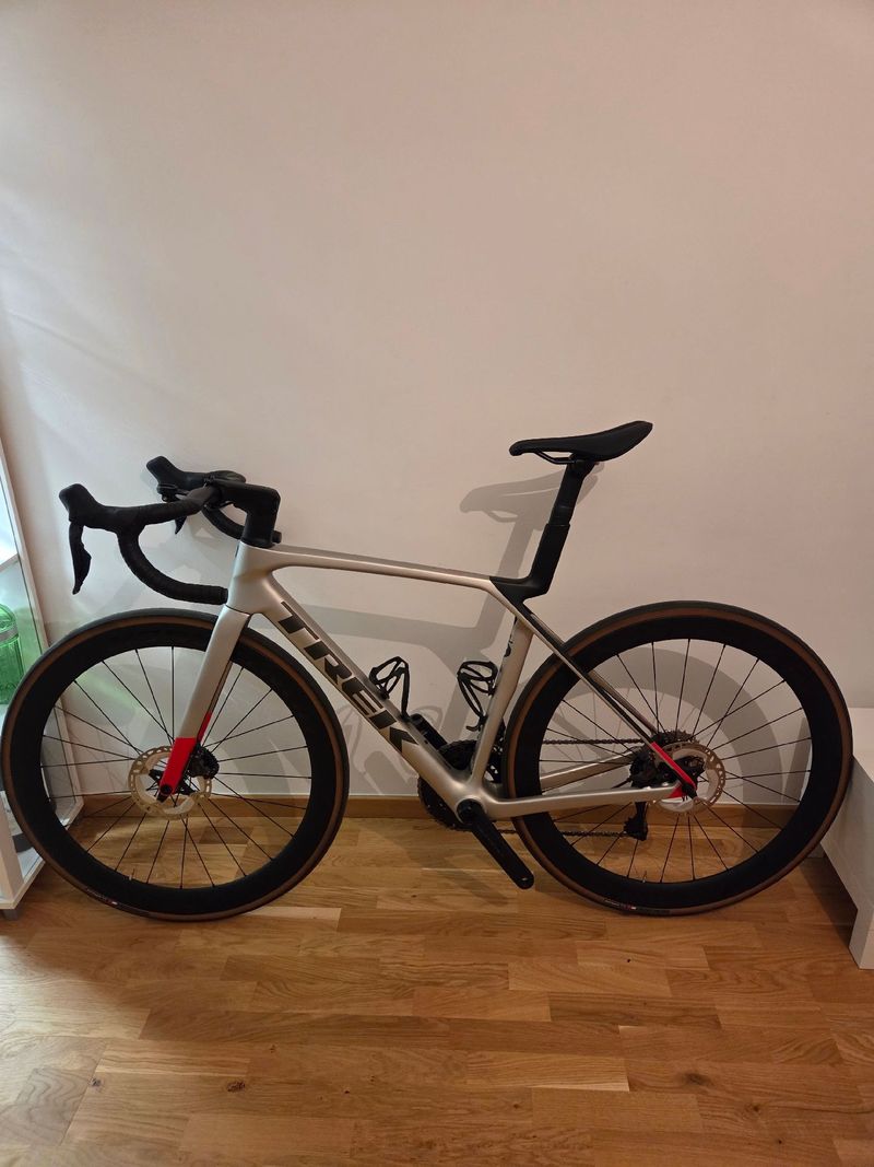 Trek Madone SL 7 Gen 8 2025 2025 Road & Gravel de segunda mano