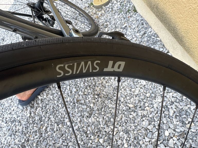 Canyon Endurace 6 2024 2024 Road & Gravel usato, Nero — immagine 8 di 10
