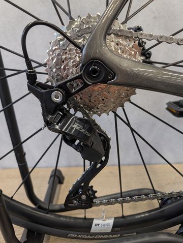 Used Stevens Izoard 2026 2026 Road & Gravel, Light Gray — image 2 of 3