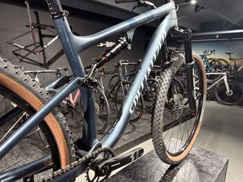 Used Specialized epic evo Epic Evo 2021 2021 Mountainbike, Blue — image 2 of 8