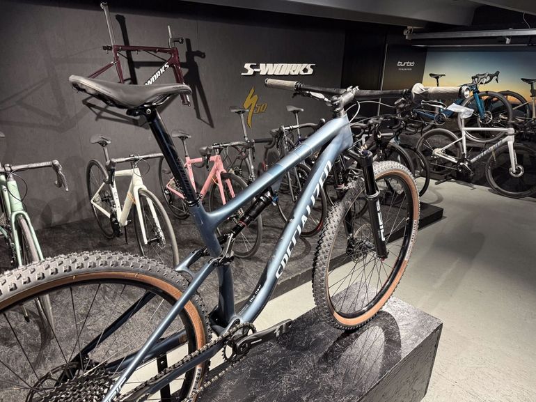 Used Specialized epic evo Epic Evo 2021 2021 Mountainbike, Blue — image 5 of 8