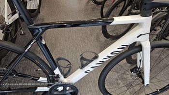 Used Canyon Ultimate Shimano 105 2023 Road & Gravel, White — image 14 of 21