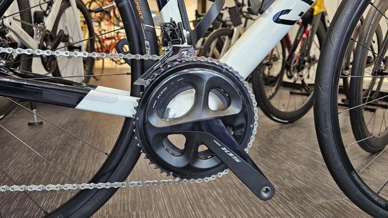 Used Canyon Ultimate Shimano 105 2023 Road & Gravel, White — image 21 of 21