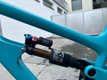 Yeti SB150 T2 2020 2020 Mountainbike de segunda mano, Azul — imagen 9 de 17