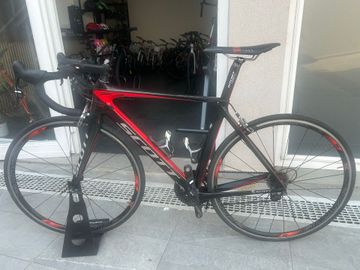 Tweedehands Scott Foil 20 silver/black 2019 2019 Road & Gravel — afbeelding 2 van 3