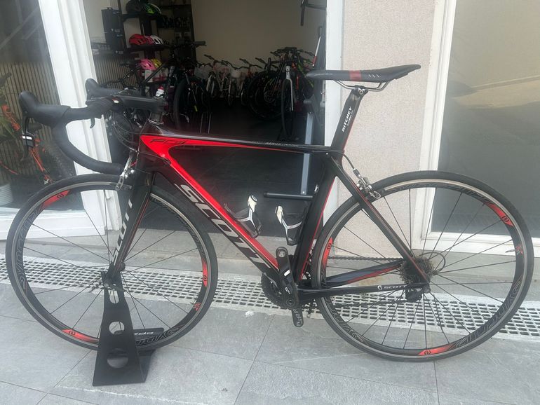 Używany Scott Foil 20 silver/black 2019 2019 Road & Gravel — zdjęcie 2 z 3