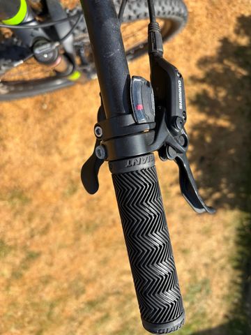 Gebrauchtes Giant Talon 27.5 1 2016 2016 Mountainbike, Schwarz, 27.5 — Bild 4 von 4