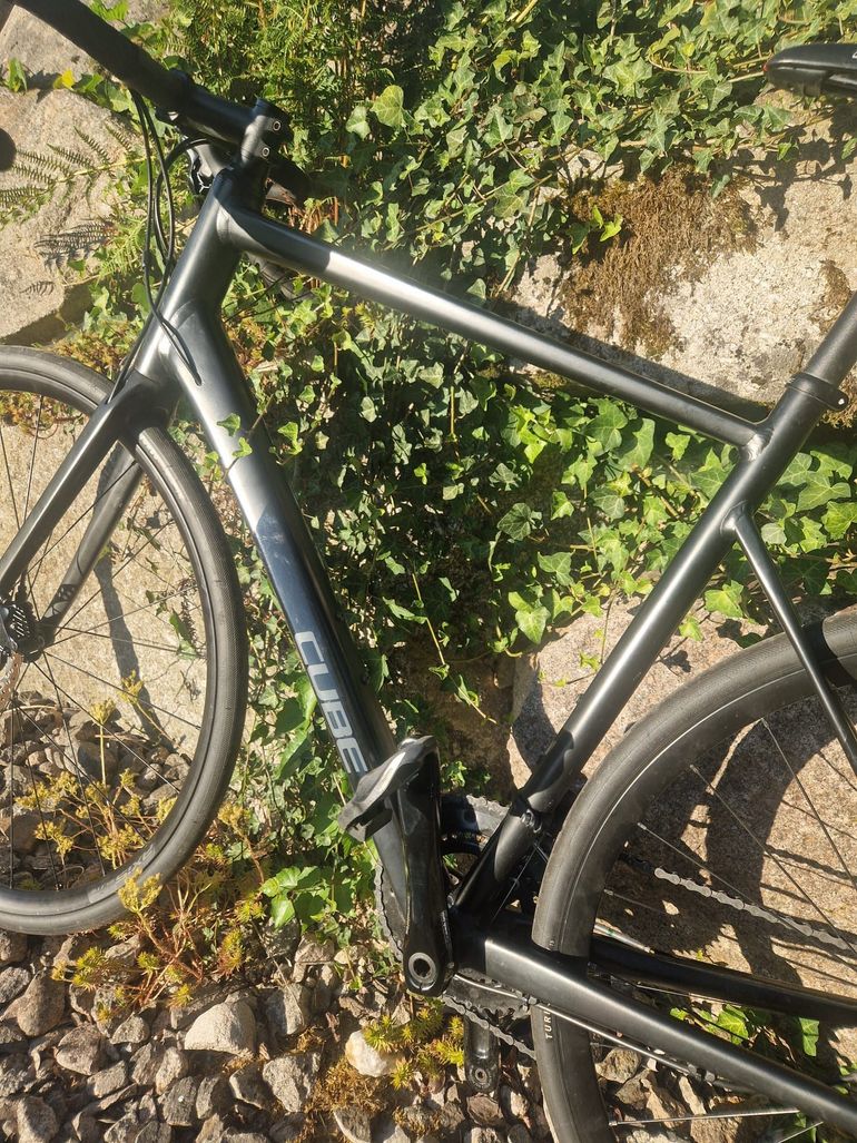 Gebrauchtes CUBE ATTAIN SL 2020 2020 Road & Gravel, Schwarz — Bild 2 von 6