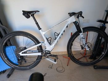 Käytetty Scott Spark RC Team 2023 2023 MTB