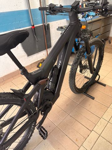 Used Scott Patron eRIDE 920 2022 2022 Mountainbike, Black, 29 — image 3 of 8